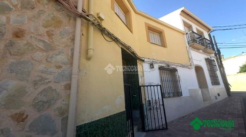 Foto 2 de Casa adosada en venta en C. Constantino Alhambra, Villarejo de Fuentes, Cuenca