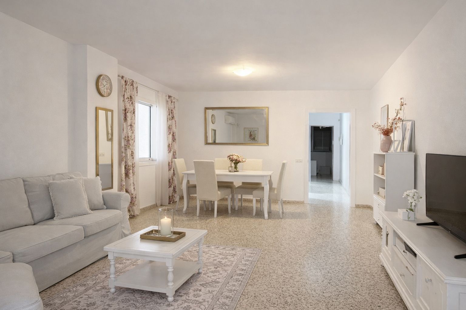 Living room of Flat for rent in Fuengirola  with Pets allowed and Community pool