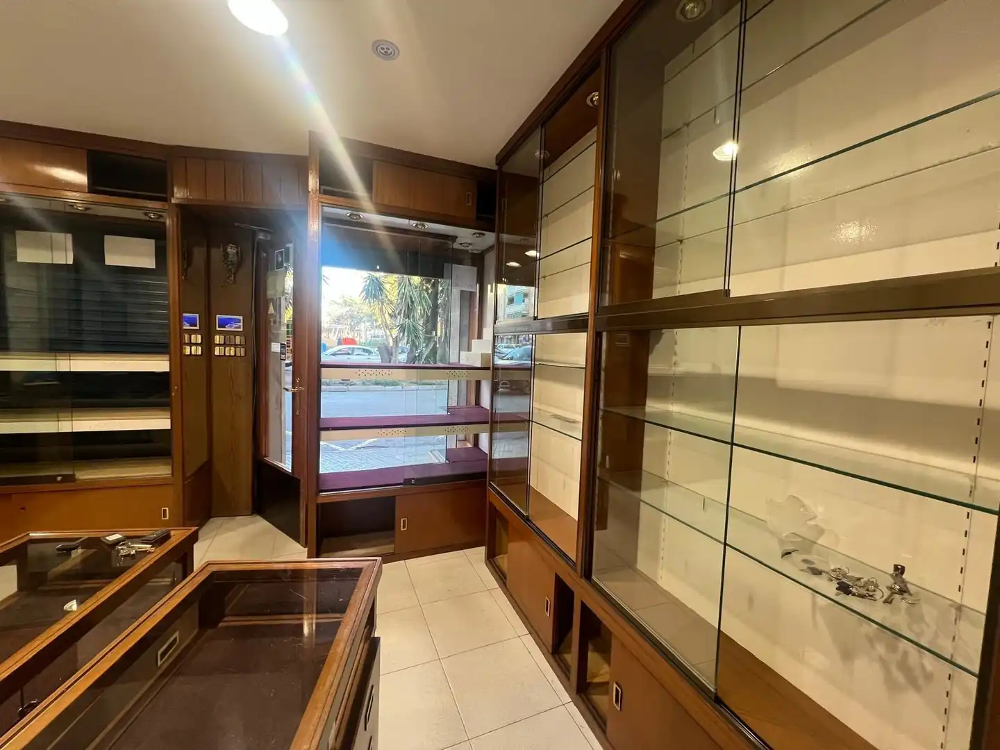 Local en venta en Gavà