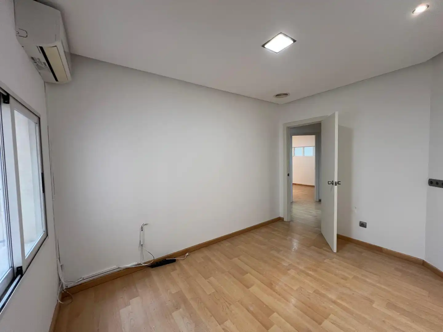 Oficina amb ascensor de lloguer a Avenida de Maisonnave, imagen 16