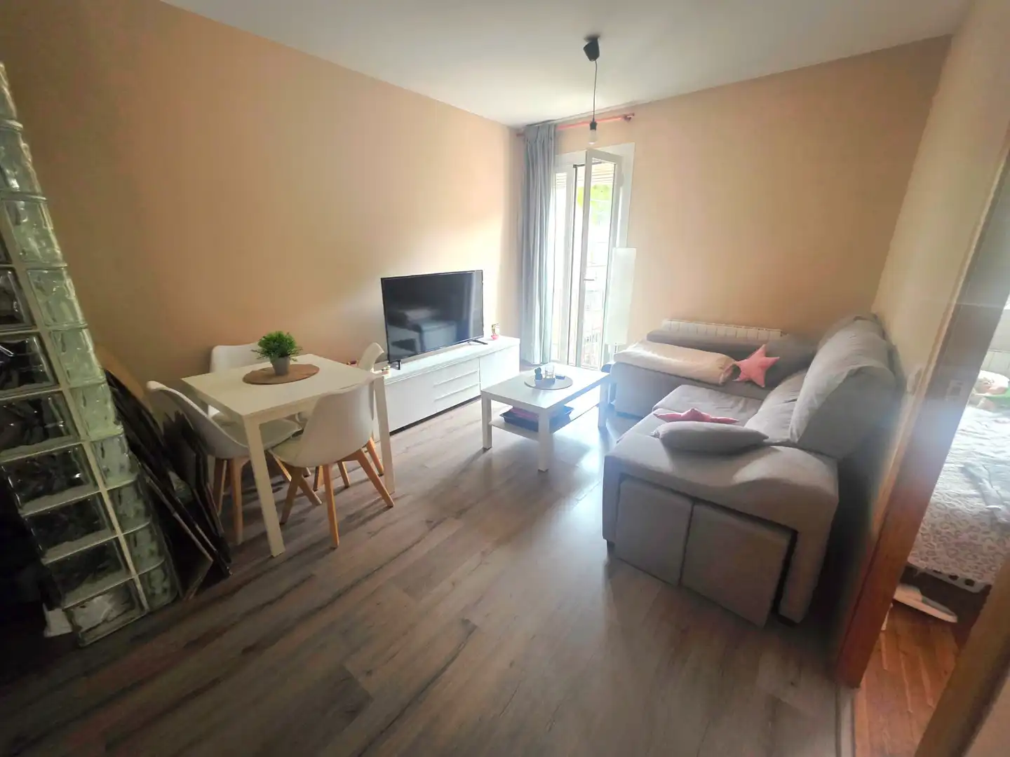 Wohnzimmer von Wohnung zum Verkauf in Barcelona mit Klimaanlage, Heizung und Parkett