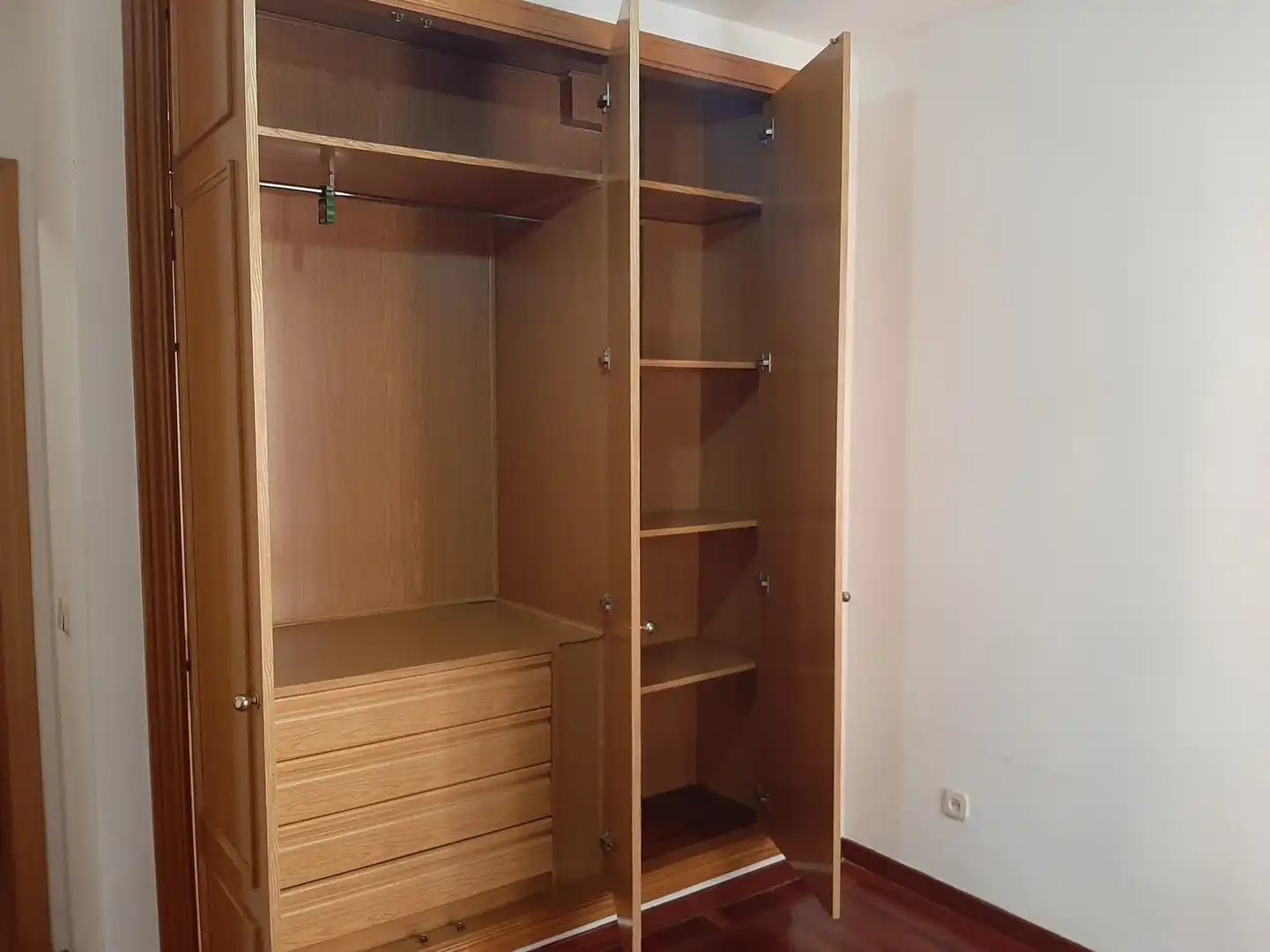 Dormitori de Pis de lloguer en Alcalá de Henares amb Aire condicionat, Calefacció i Parquet