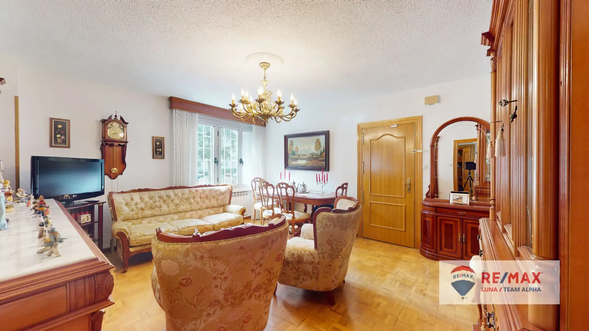 Flat with garden for sale in Calle del General Cadenas Campos 34