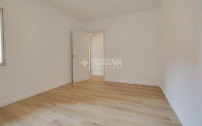 Bedroom of Flat for sale in L'Hospitalet de Llobregat  with Balcony