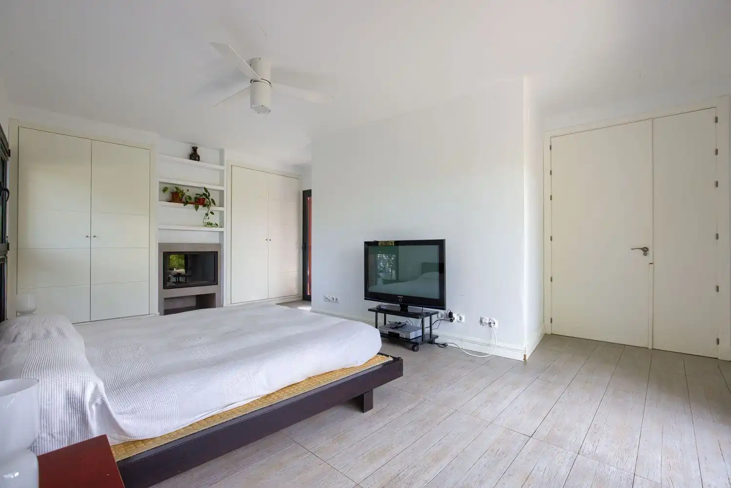Bedroom of Country homes for sale in Jaraicejo  with Storage room and Community pool