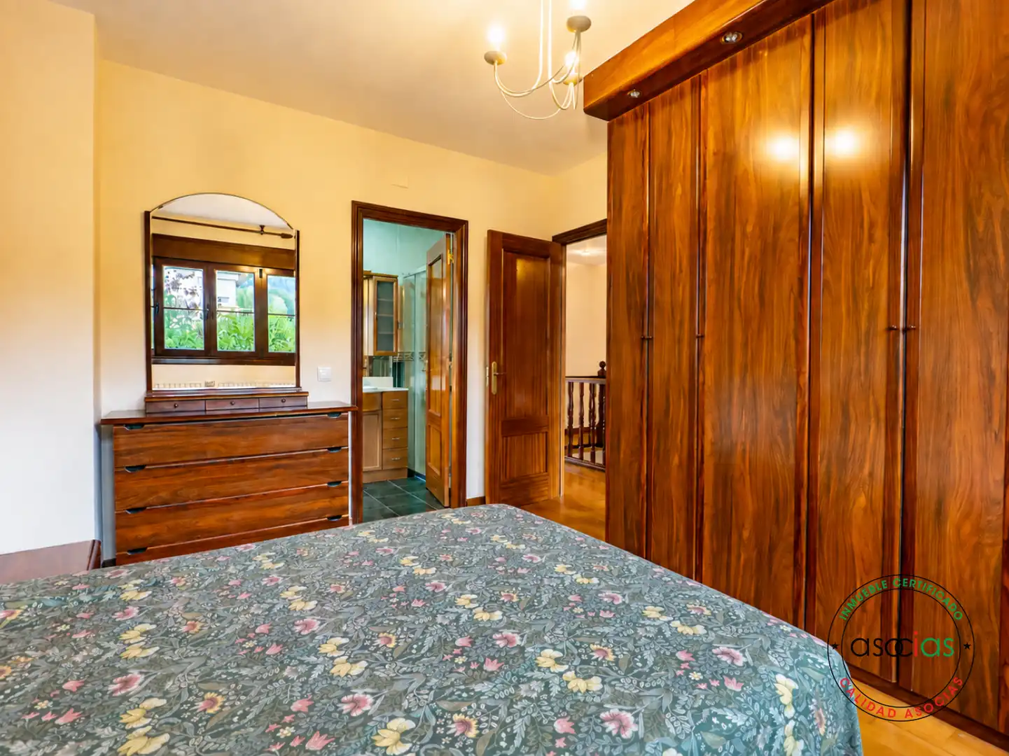 Bedroom of Detached homes for sale in Gijón   with Heating, Private garden and Parquet flooring