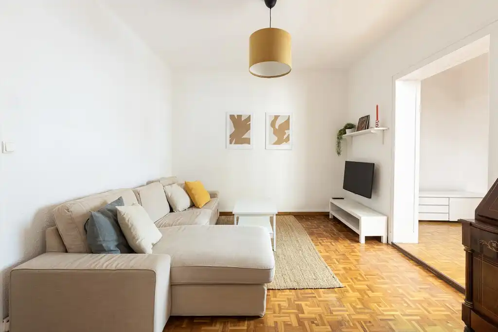Sala de estar de Apartamento en venta en Barcelona con Calefacción, Parquet y Balcón