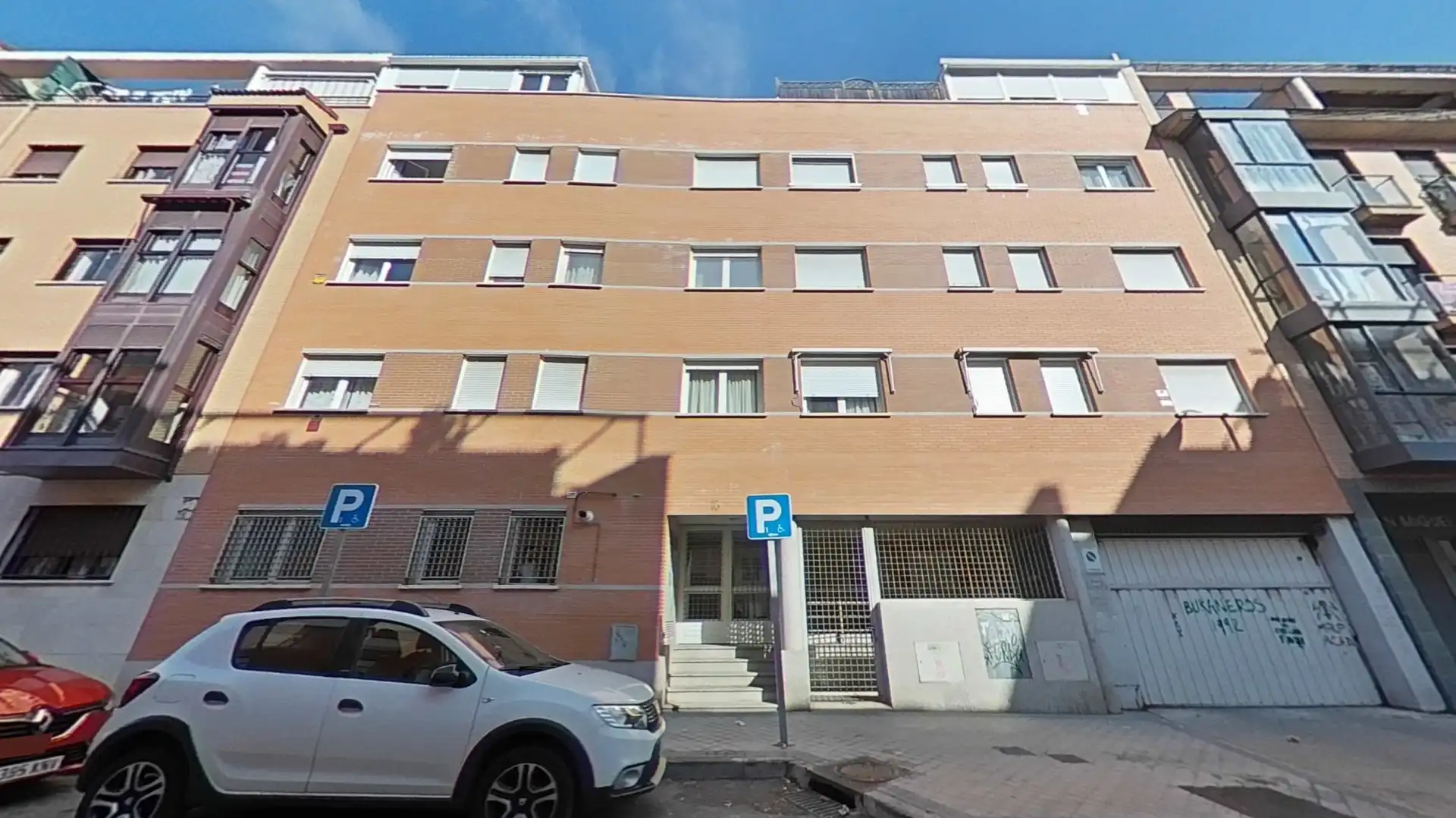 Vista exterior de Piso en venta en Madrid con Aire acondicionado y Calefacción