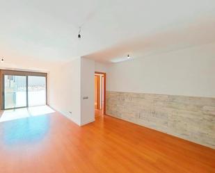 Living room of Duplex for sale in Cornellà de Llobregat  with Heating, Terrace and Oven