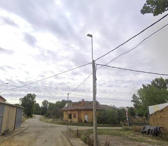 Casa-chalet en Venta en  LEON en Gordaliza del Pino