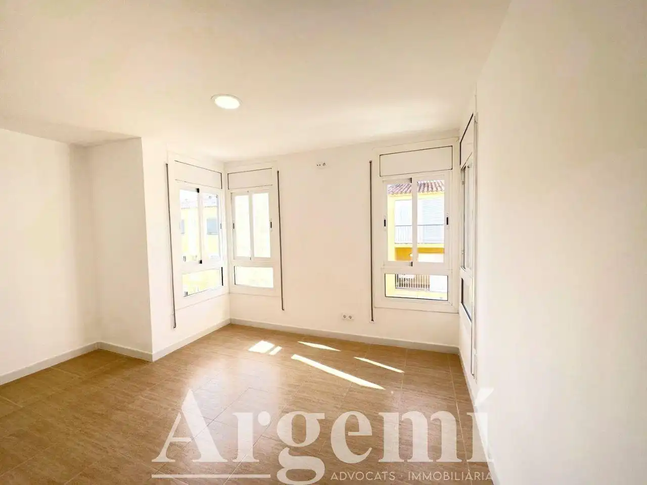 Habitación de Piso en venta en Palau-solità i Plegamans con Aire acondicionado