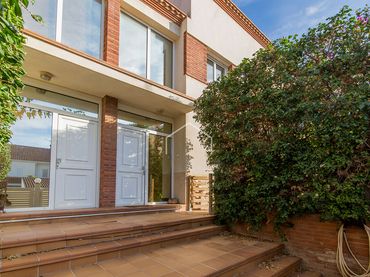 Haus mit Balkon zum Verkauf in Passeig del Castanyer
