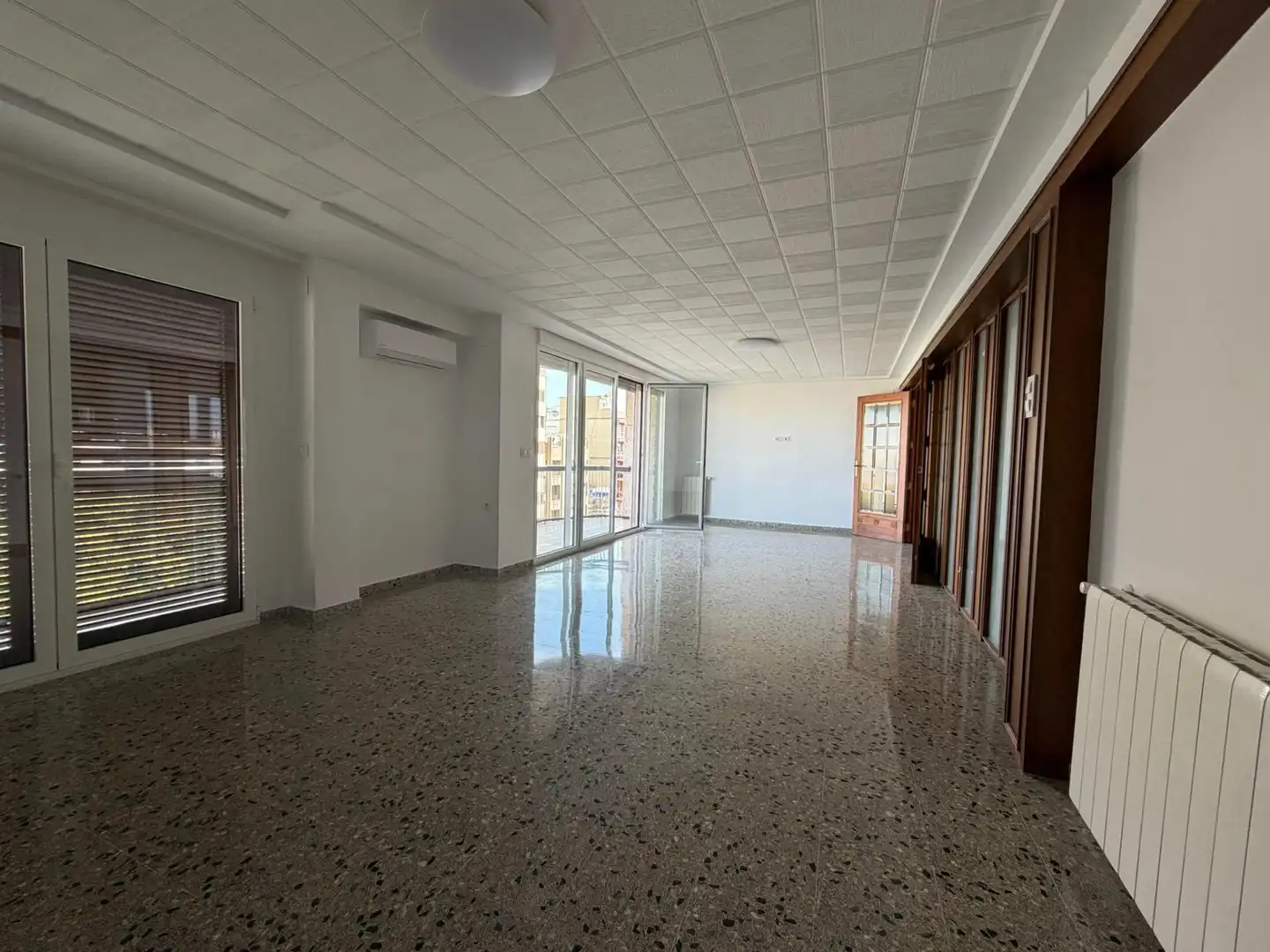 Flat for rent in Avenida AL VEDAT, Centro - Casco antiguo