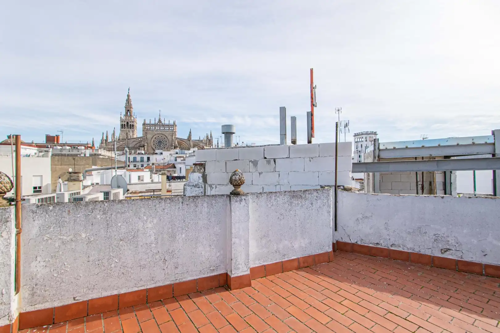 Exterior view of Houses for sale in Sevilla  with Balcony