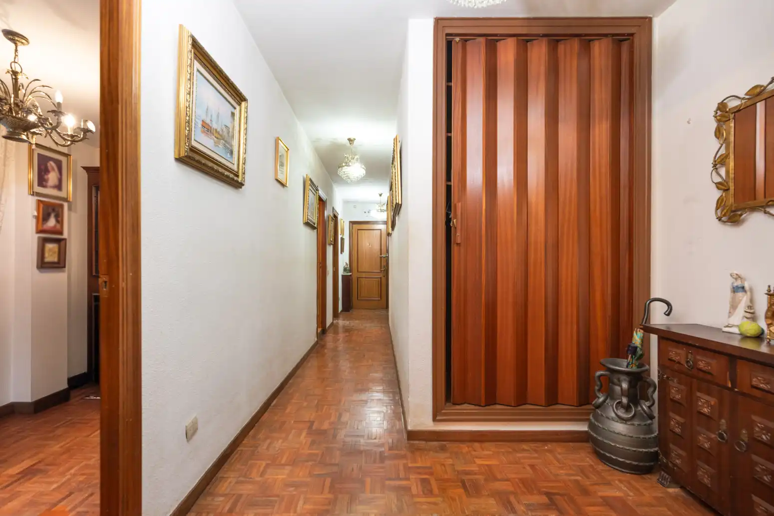 Wohnung zum Verkauf in Oviedo  mit Heizung und Parkett