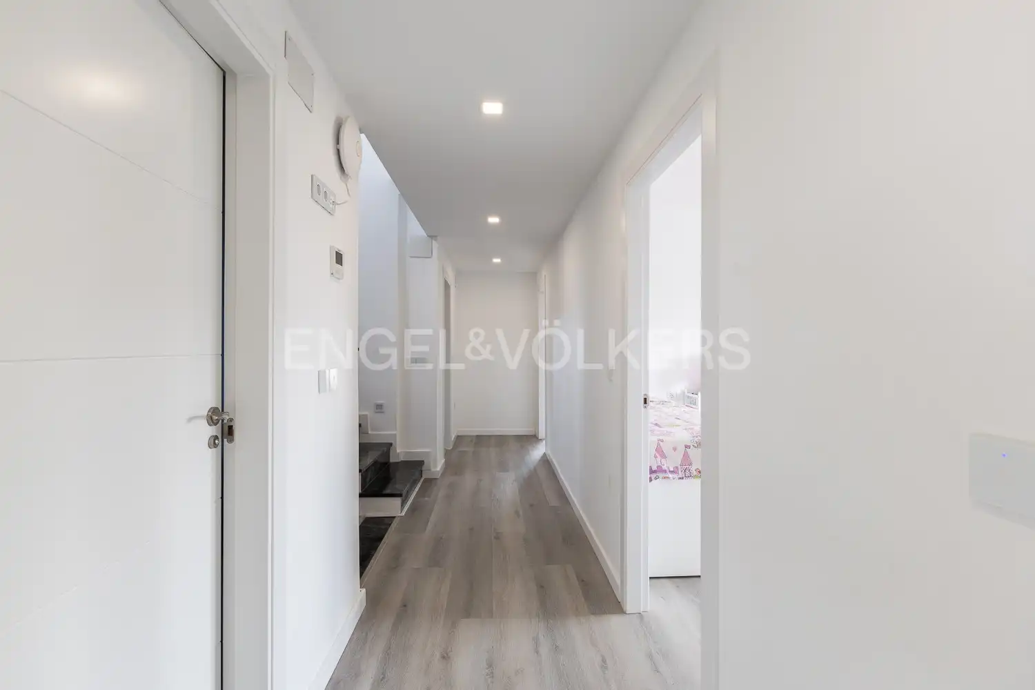 Houses for sale in L'Eliana  with Air Conditioner, Heating and Private garden