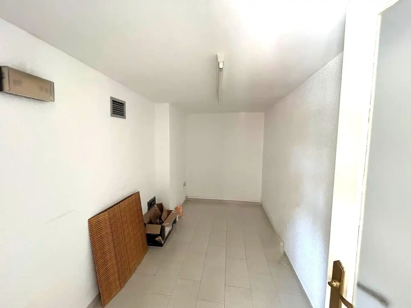 Local de alquiler en El Ejido con Aire acondicionado