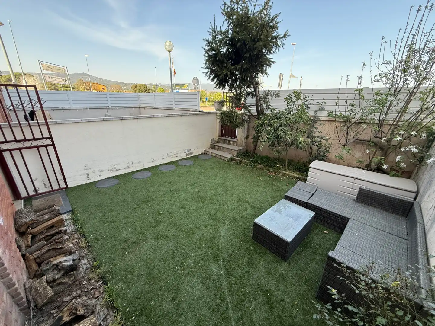 Adosado con terraza en venta en Passatge Mare de Déu de Queralt, imagen 5