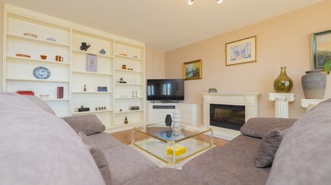 Foto 3 de Ático en venta en La Carihuela - Los Nidos, Torremolinos