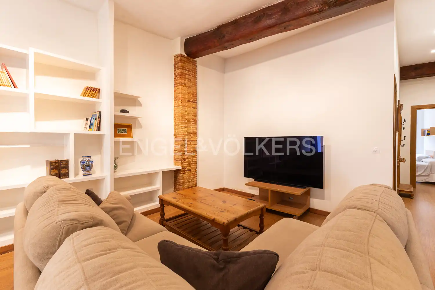 Living room of Flat for rent in Valencia  with Air Conditioner, Heating and Furnished
