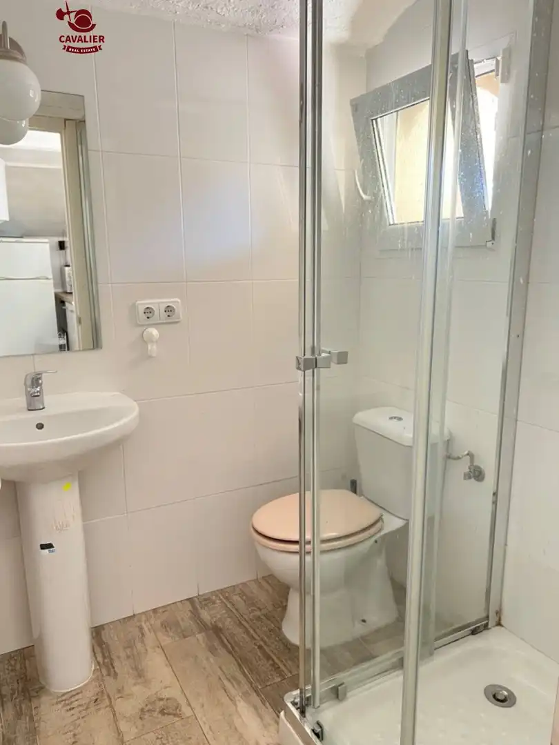 Bany de Apartament de lloguer en Los Molinos amb Calefacció, Jardí privat i Terrassa