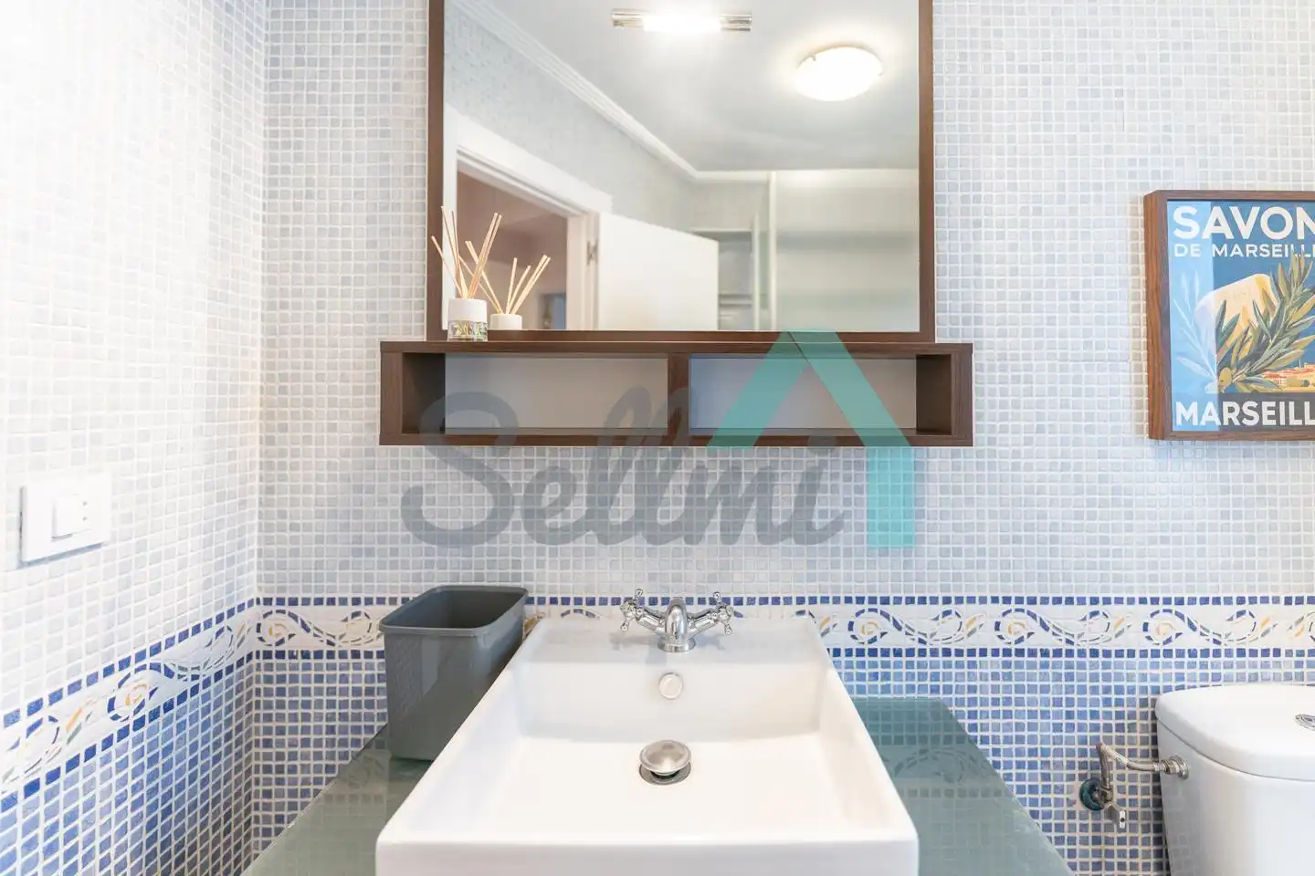 Badezimmer von Wohnung zur Miete in Oviedo  mit Heizung, Parkett und Möbliert