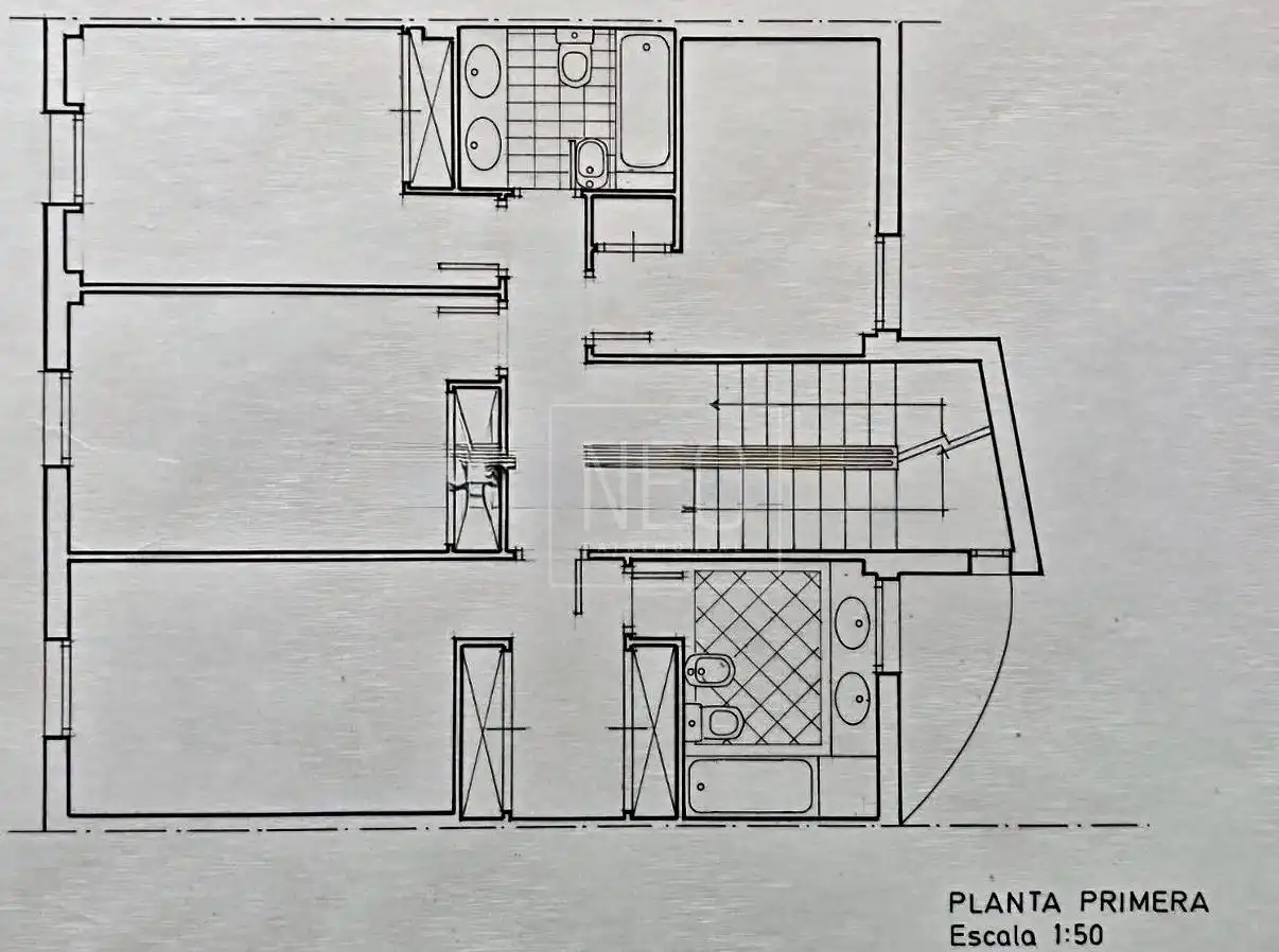 Einfamilien-Reihenhaus zum Verkauf in Granada mit Klimaanlage, Privatgarten und Terrasse