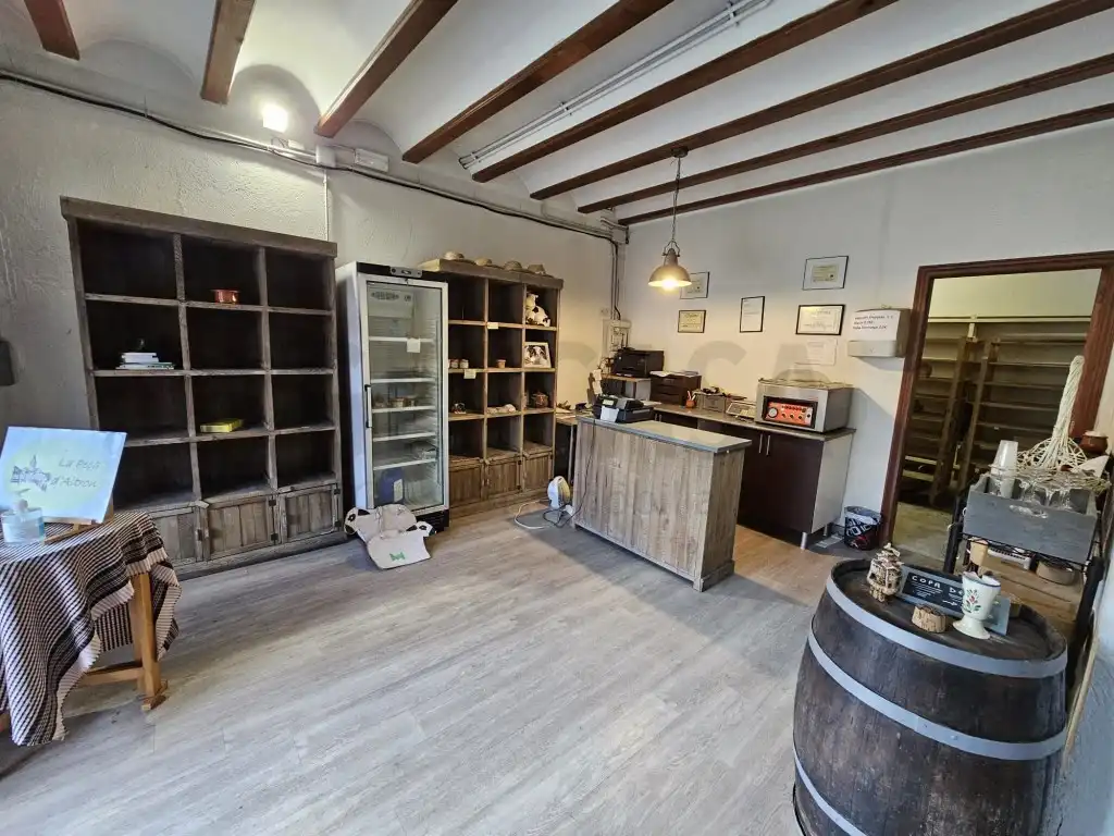 Casa o chalet en venta en Calle Nucleo De Altron, Sort