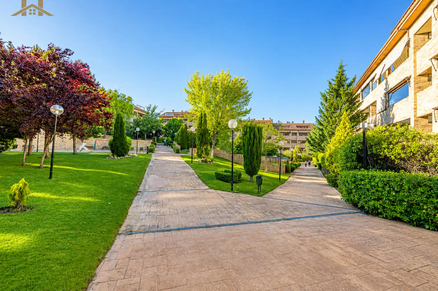 Exterior view of Flat for sale in Navalcarnero  with Air Conditioner, Heating and Parquet flooring