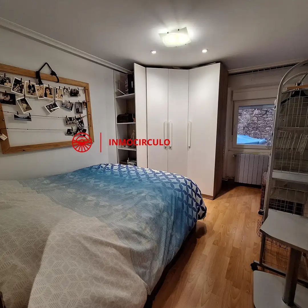 Habitación de Apartamento en venta en Burgos con Calefacción