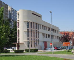 Vista exterior de Oficina en venda en Barañain amb Calefacció