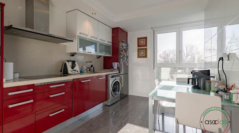 Foto 2 de Piso en venta en Gijón - Calle Manso, 17, La Arena, Gijón