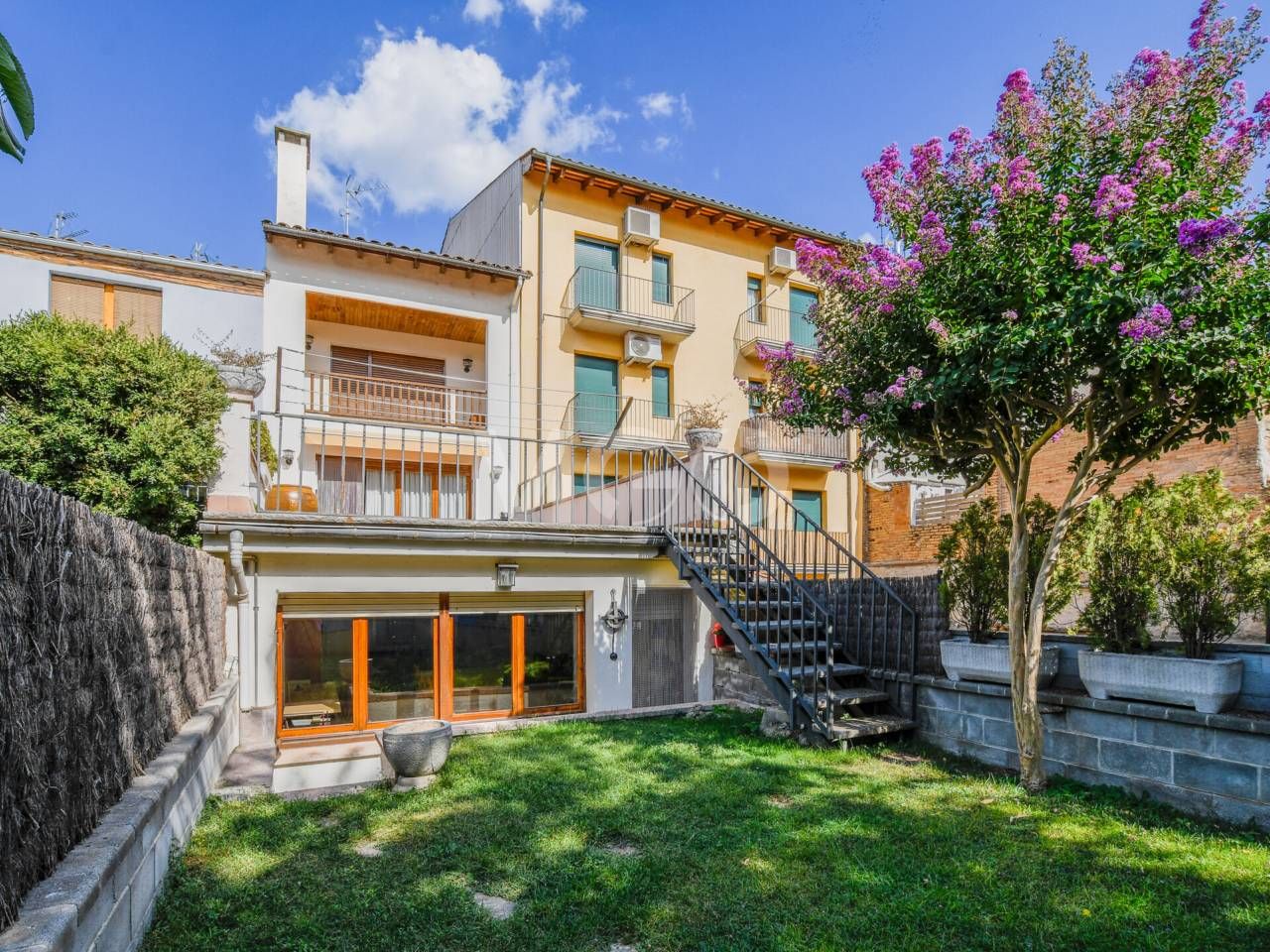 Exterior view of House or chalet for sale in Vic  with Heating, Private garden and Terrace