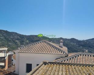 Vista exterior de Casa o xalet en venda en Sayalonga amb Balcó