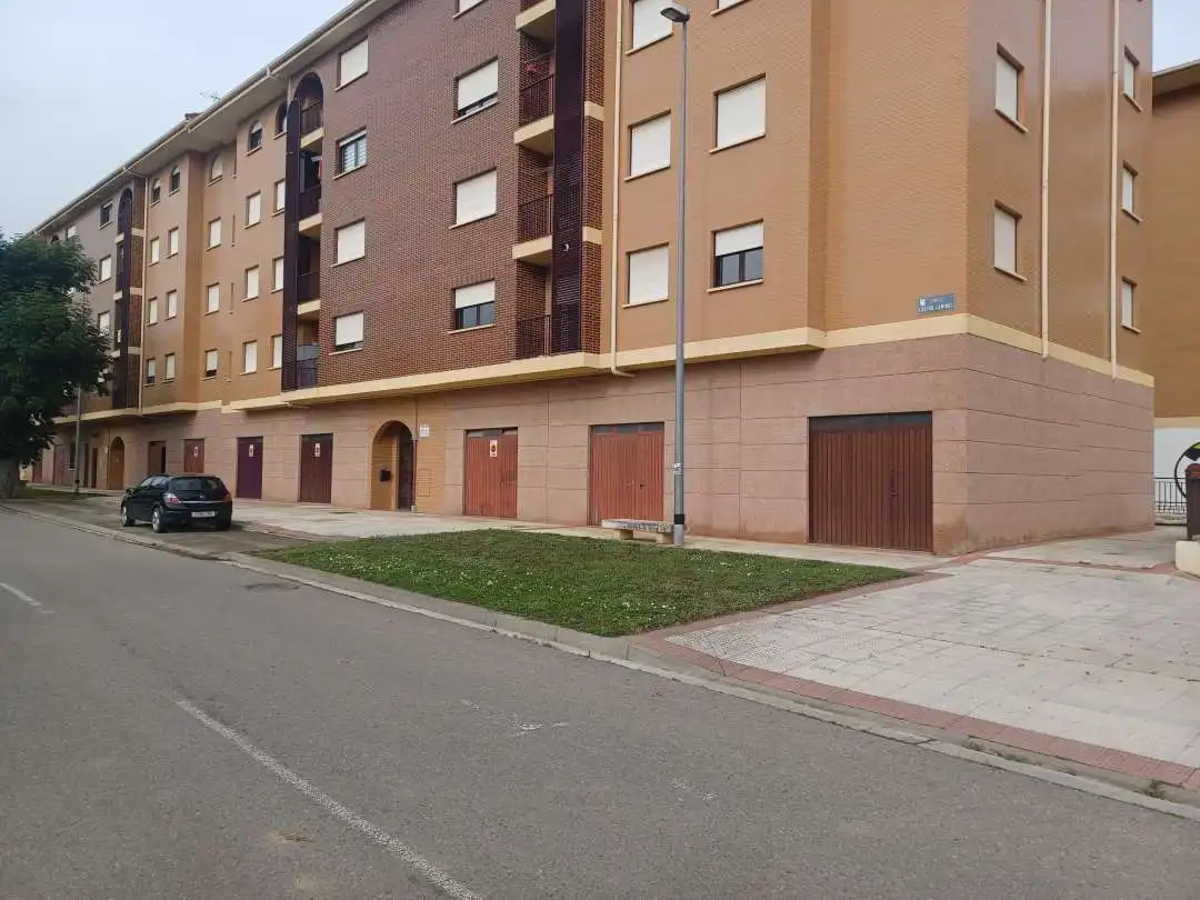 Parkplatz zum Verkauf in Calle Cuatro Caminos 1, imagen 4