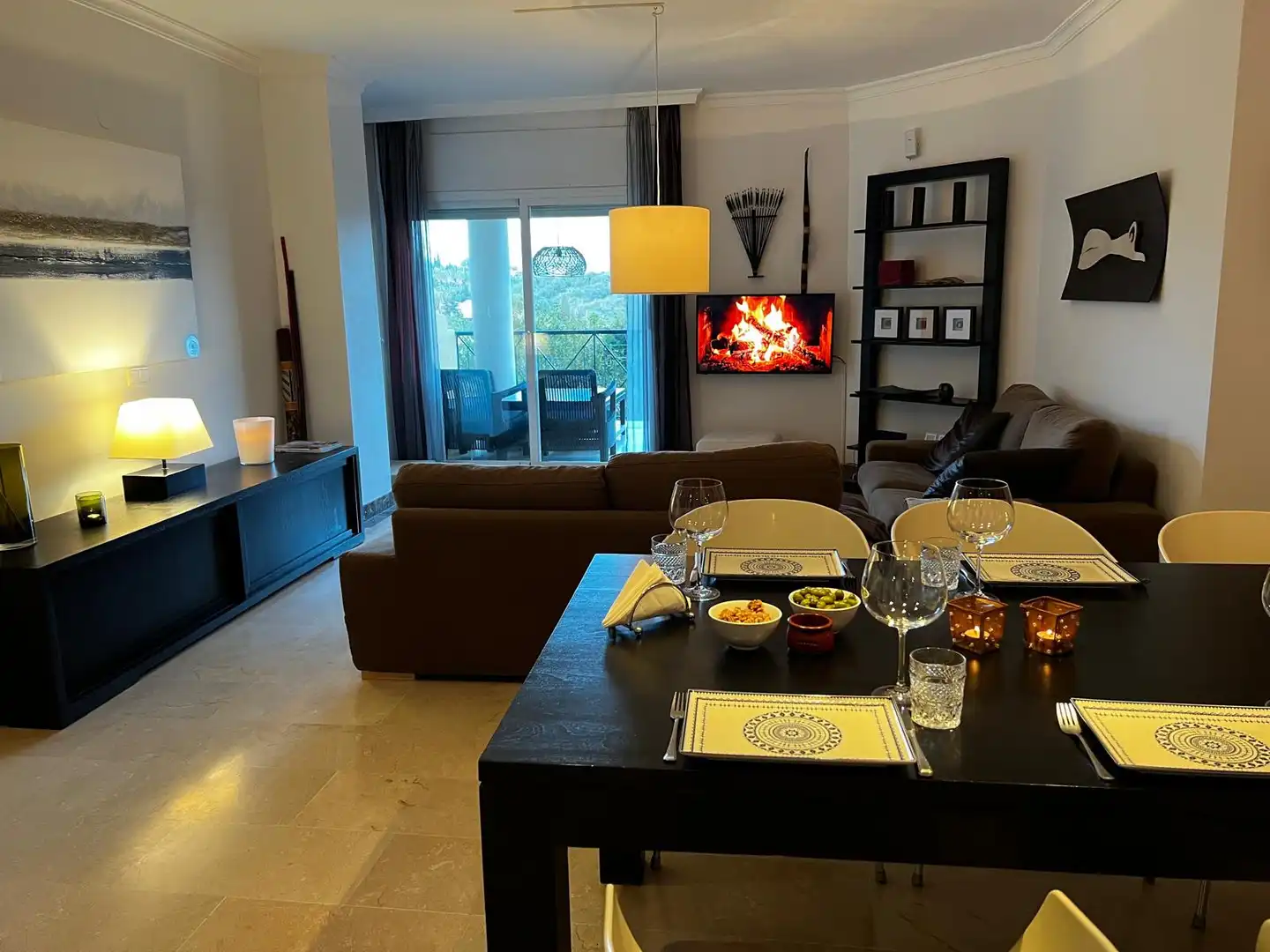 Apartamento con piscina en venta en Estepona Pueblo, imagen 3