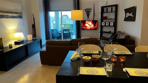 Casa de 3 Dormitorios con Terraza, Balcón, Parking y Piscina, imatge 3