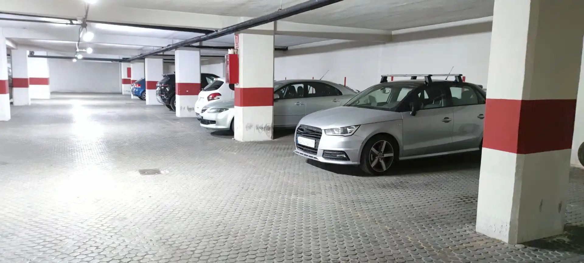 Einzelparkplatz zur Miete in Calle Trajano 1, imagen 3