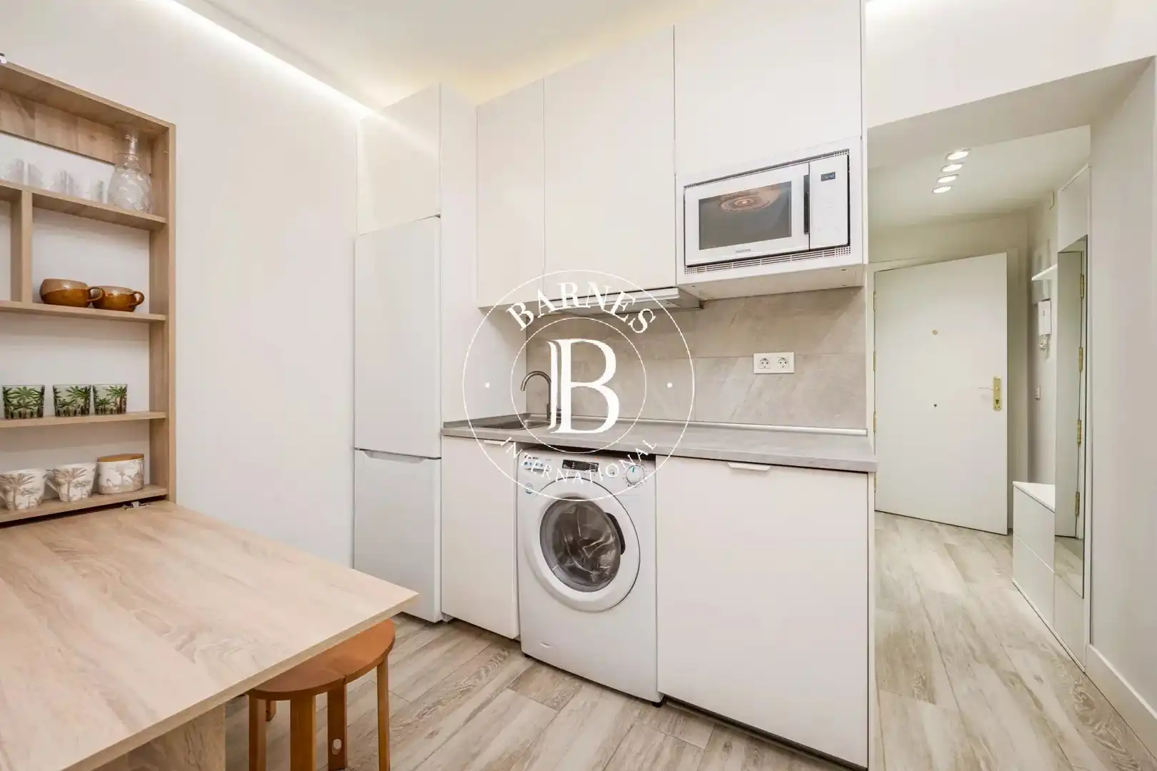 Cocina de Estudio de alquiler en Madrid con Aire acondicionado, Calefacción y Amueblado