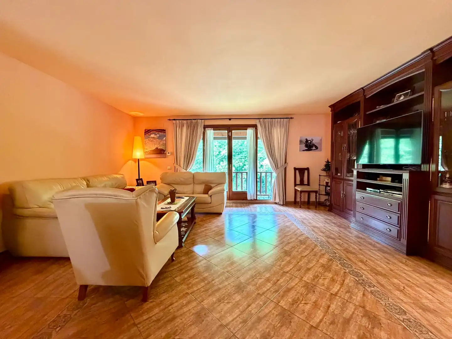 Sala d'estar de Casa adosada en venda en Vielha e Mijaran amb Calefacció, Parquet i Terrassa