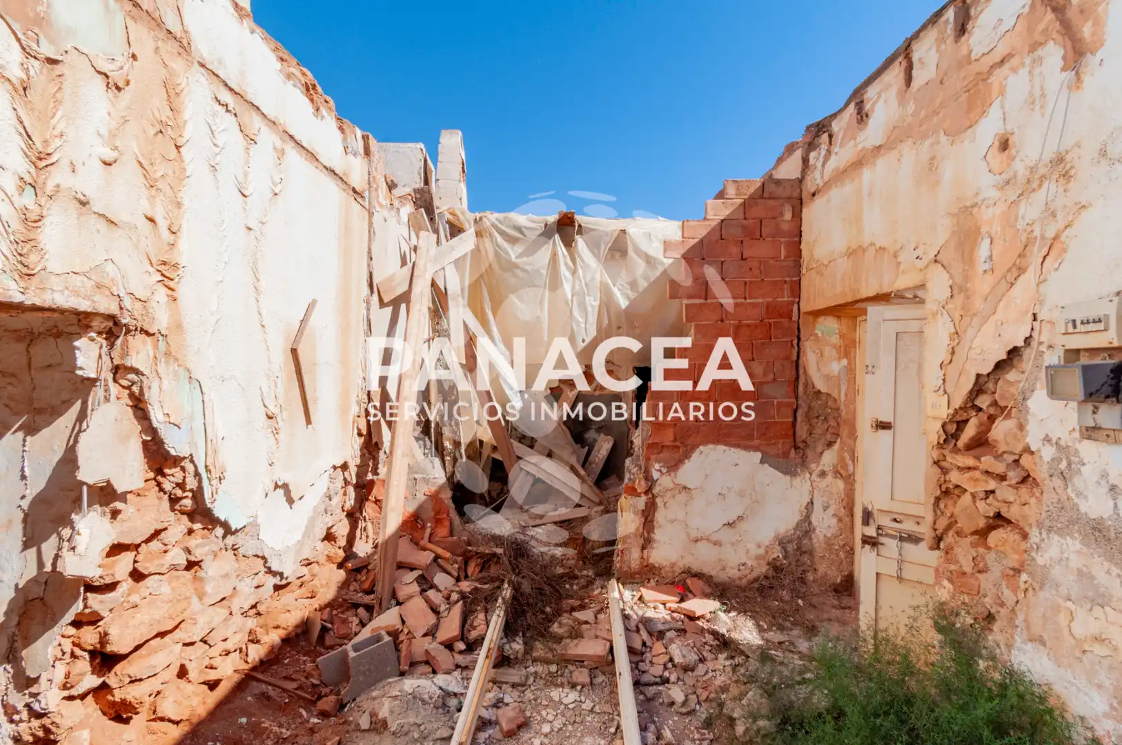 Casa adosada en venta en La Mojonera