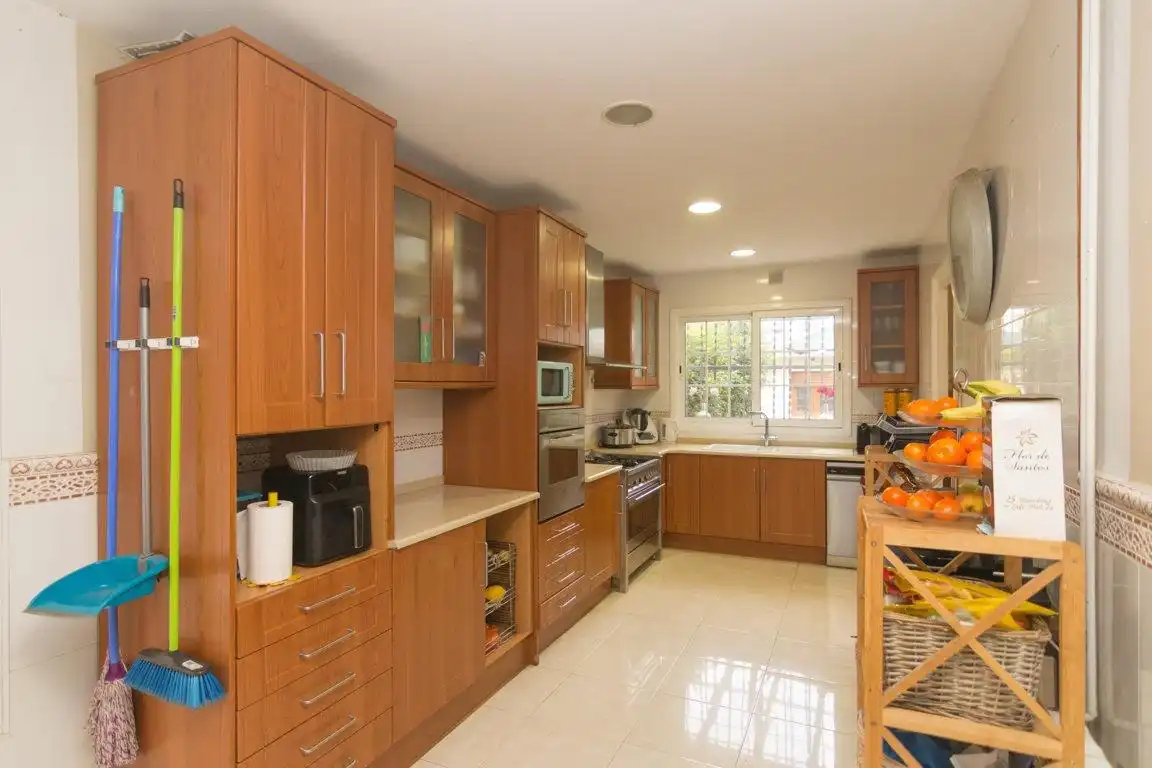 Kitchen of Houses for sale in Sant Cugat del Vallès  with Air Conditioner, Heating and Private garden