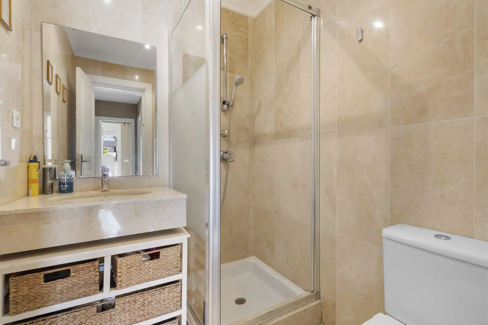 Baño de Planta baja en venta en Marbella con Aire acondicionado, Calefacción y Terraza