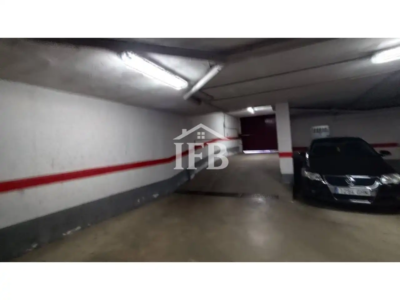 Parking of Duplexes for sale in La Estación 