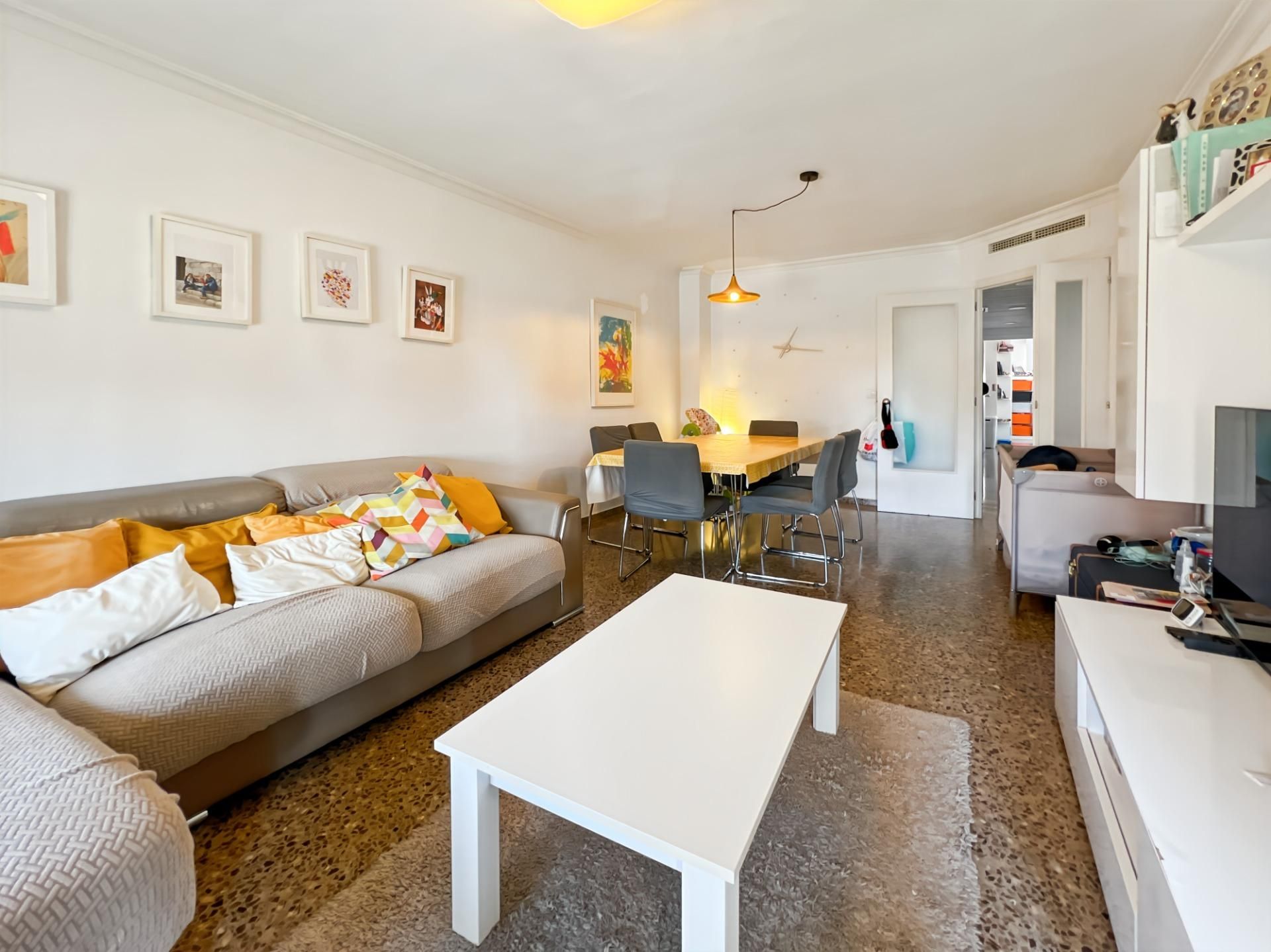 Living room of Flat for sale in Castellón de la Plana / Castelló de la Plana  with Air Conditioner, Heating and Terrace