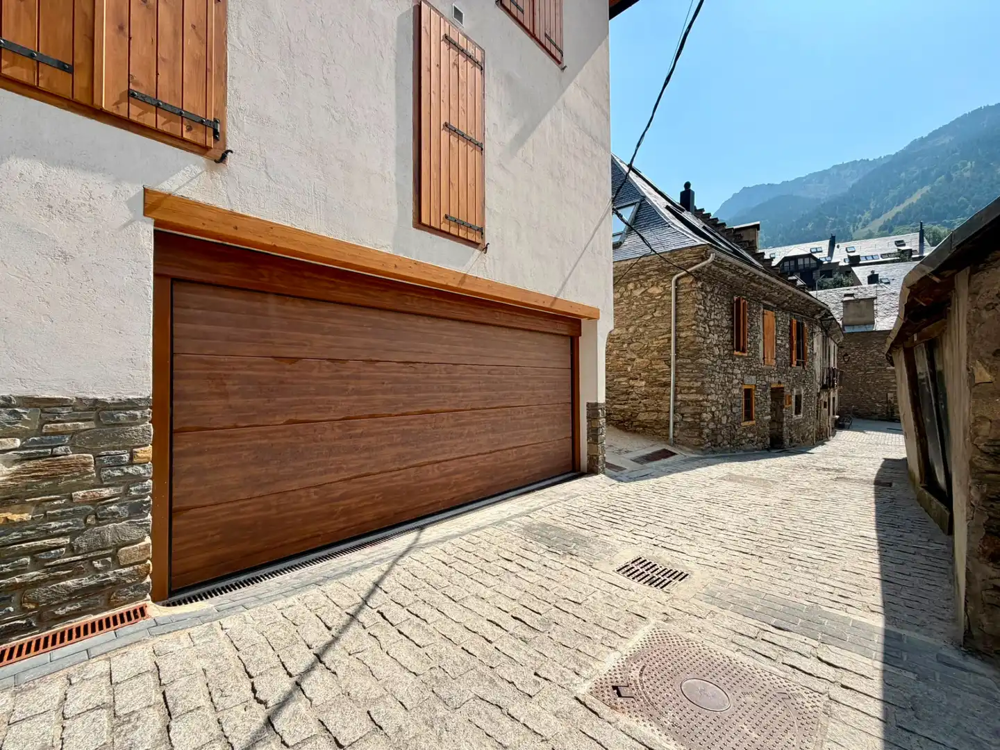 Exterior view of Duplexes for sale in Naut Aran  with Heating, Furnished and Balcony