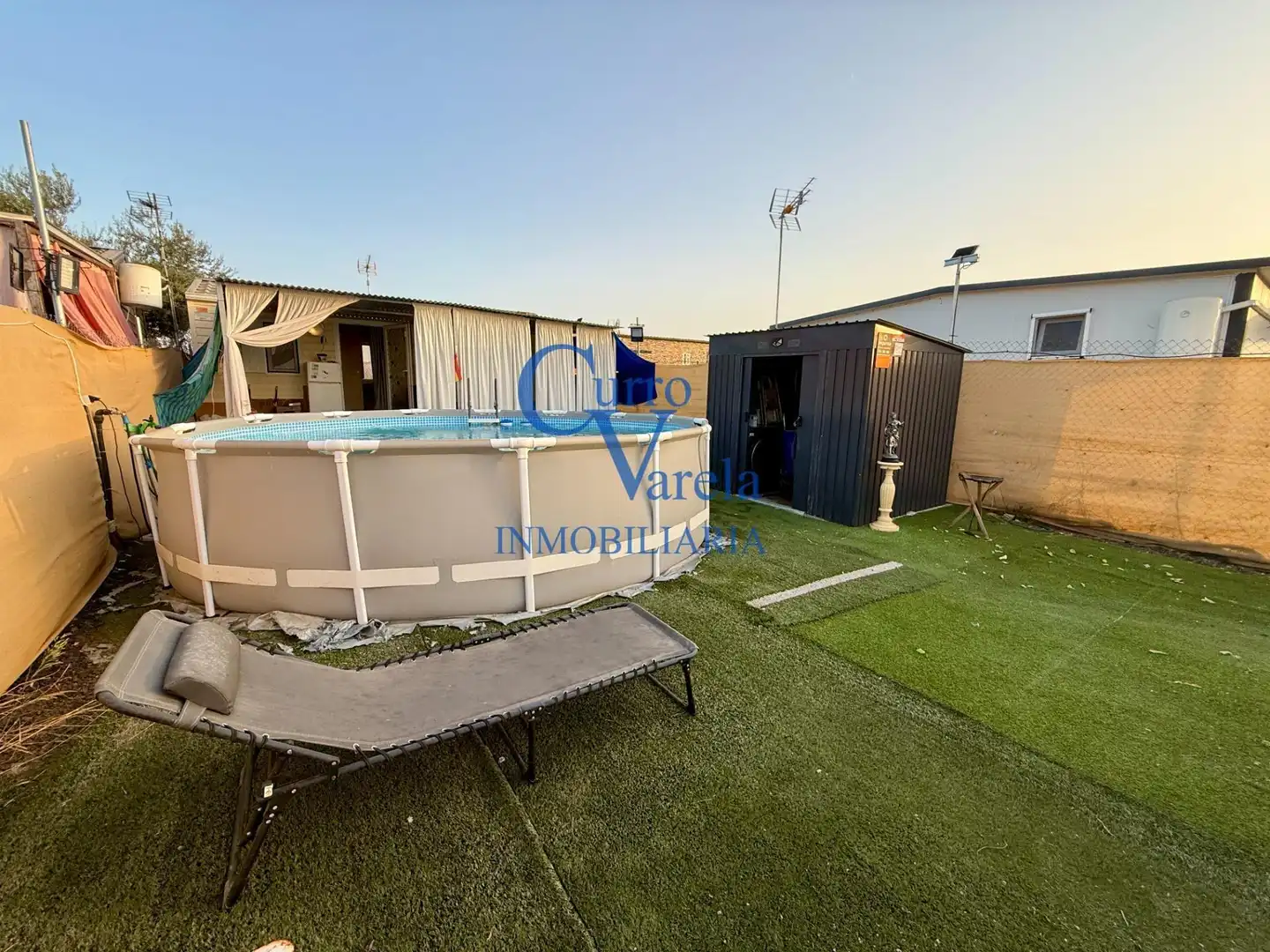 Piscina de Finca rústica en venta en Dos Hermanas con Aire acondicionado, Calefacción y Jardín privado