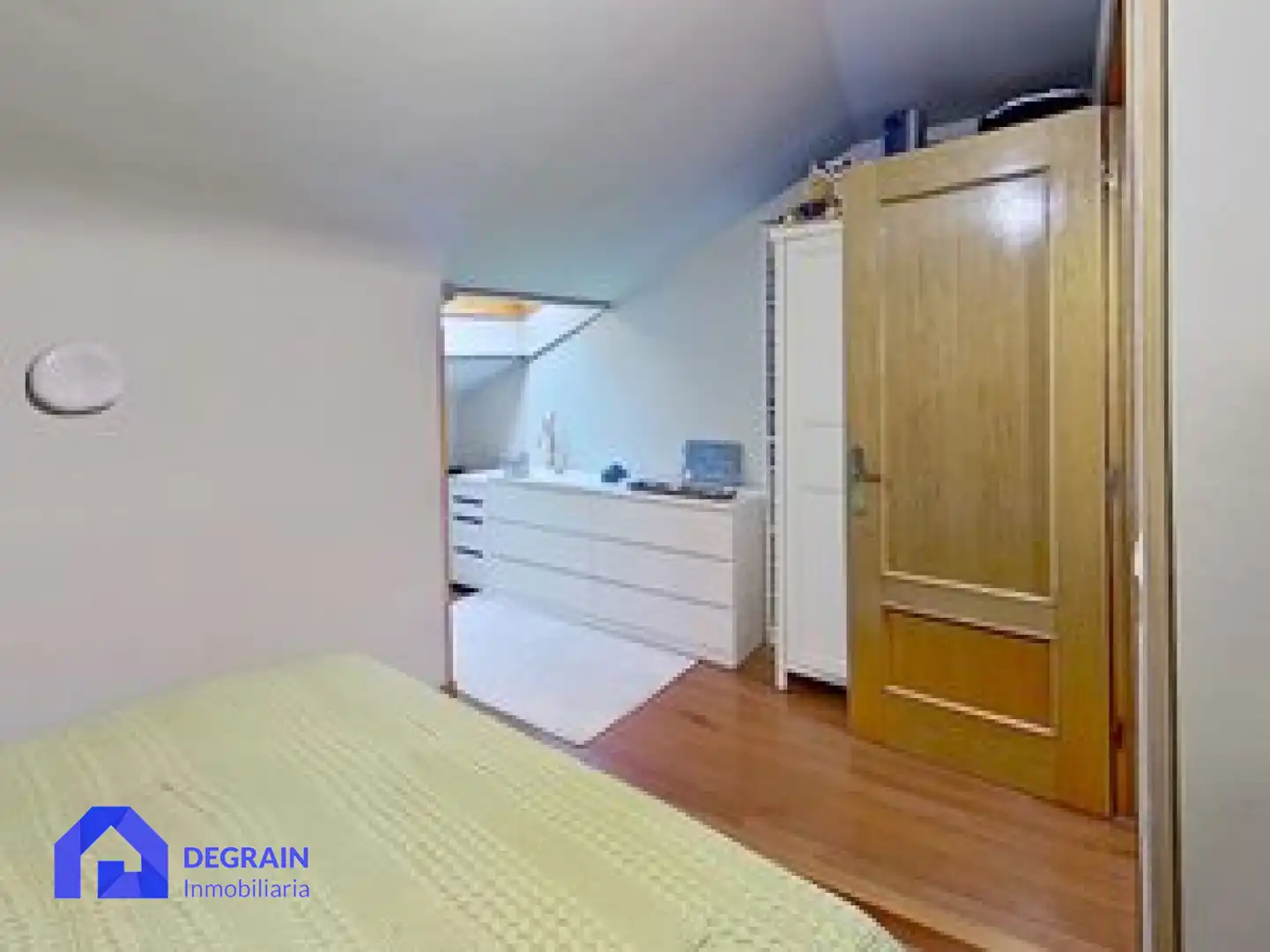 Piso en venta en Avilés con Calefacción y Trastero