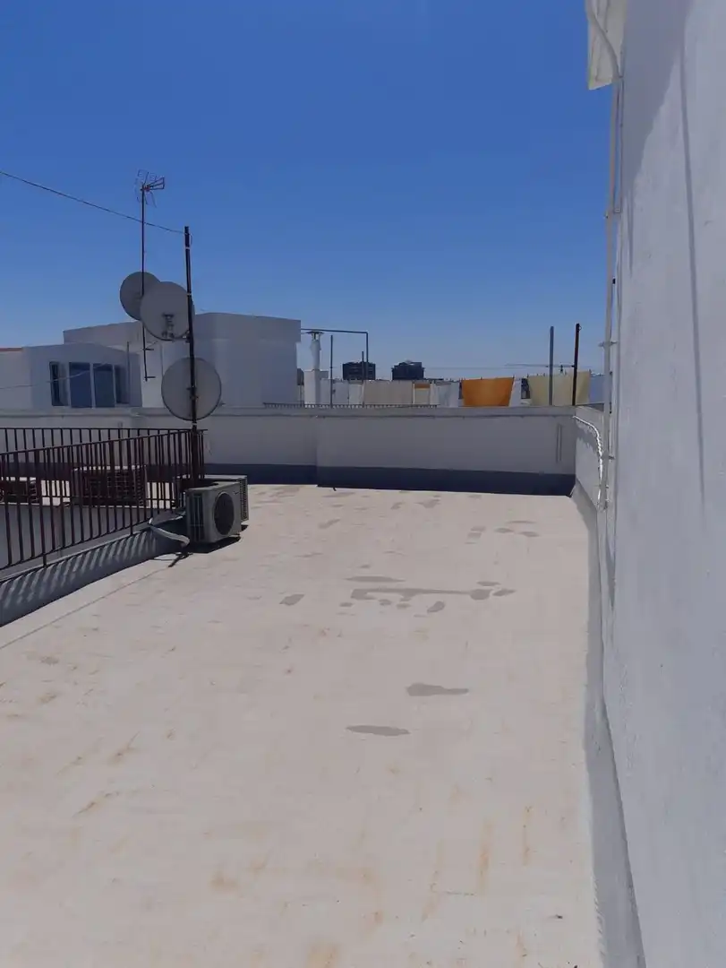 Terraza de Piso de alquiler en Sevilla con Aire acondicionado, Amueblado y Horno