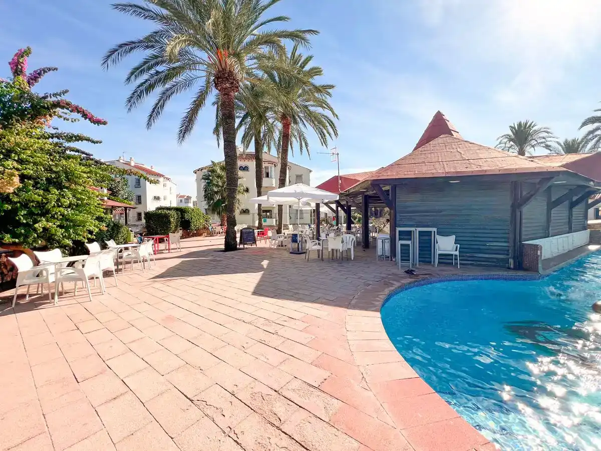 Casa adosada en venda en Dénia amb Aire condicionat i Piscina